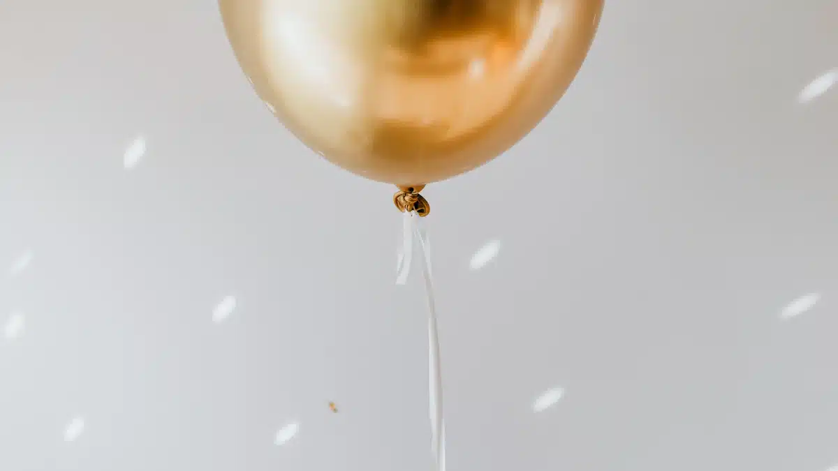 Gold Heart-Shaped Latex Balloons