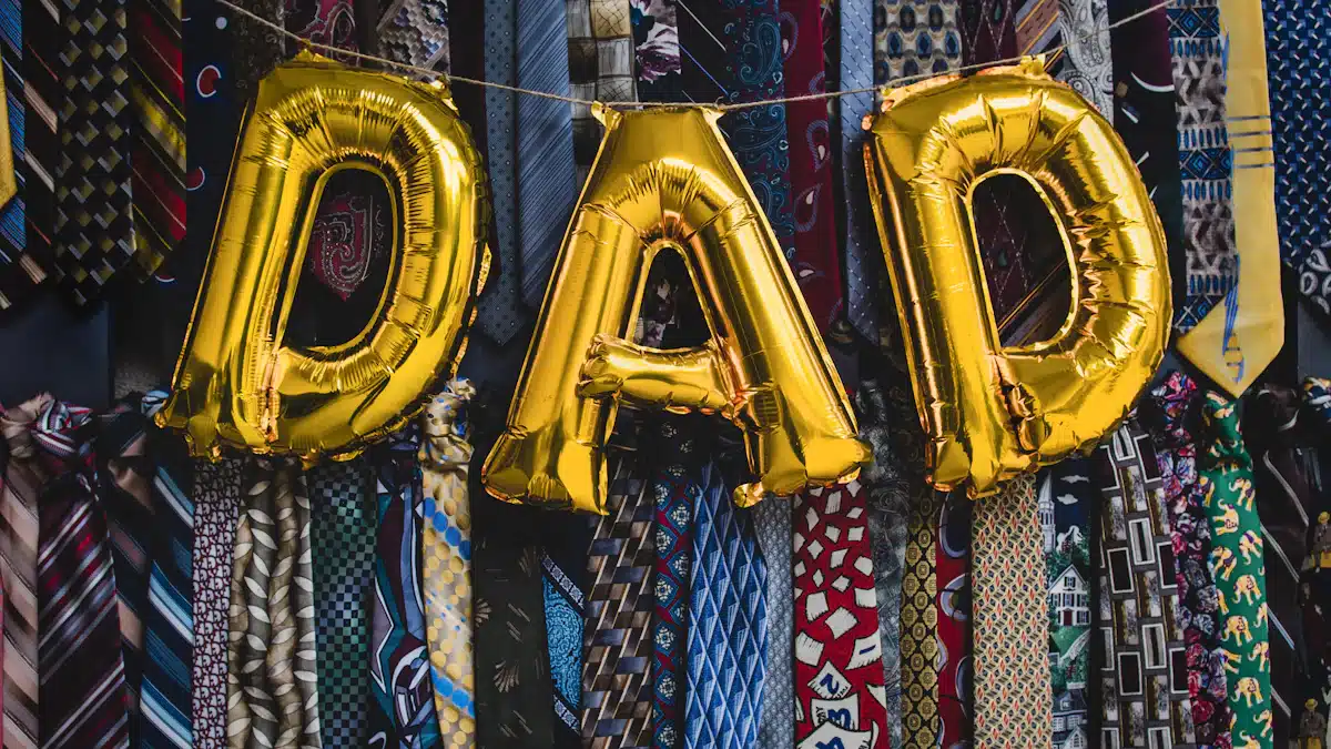 Key Differences Between Fathers Day Balloons