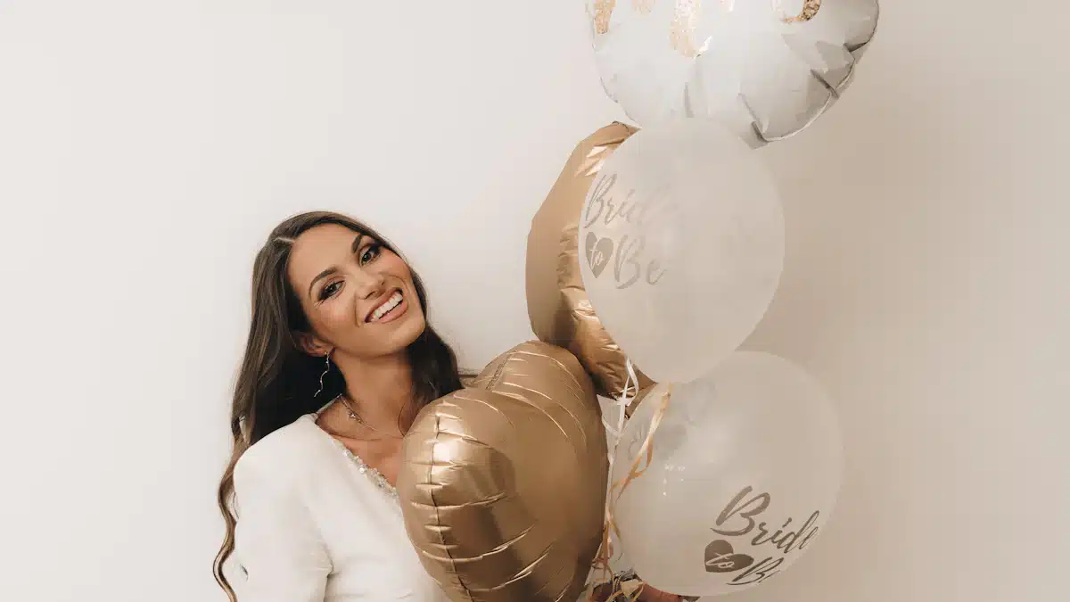 A Bride's Guide to Choosing Heart Balloons for 2025 Weddings