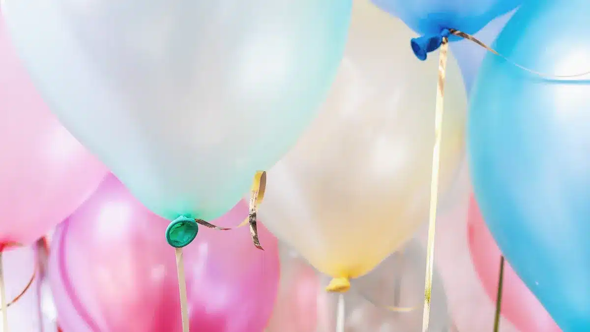 Selecting the Perfect Balloons for Your Balloon Backdrop